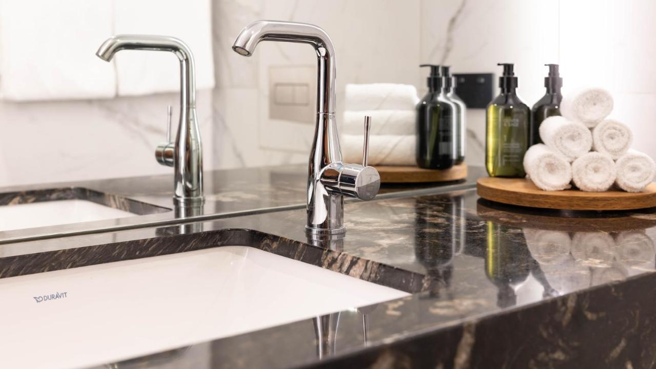 Horizon By Skycity Auckland Exterior foto Bathroom taps